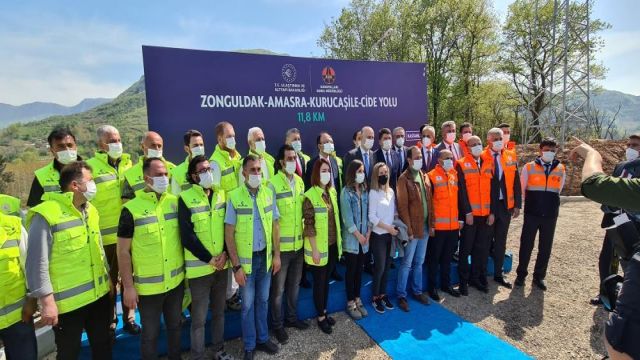 Bakan Karaismailoğlu, Yol Projesi Şantiyesini İnceledi!