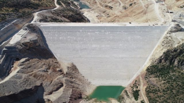 Silvan Barajı'nın Ön Yüz Beton Çalışmalarına Başlandı!