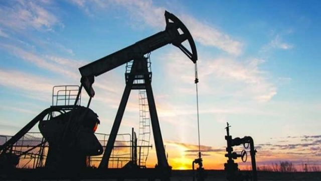 Uluslararası Enerji Ajansı Küresel Petrol Talebi Tahminini Düşürdü