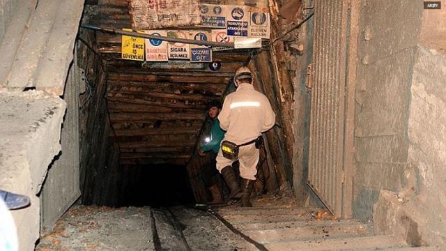 Zonguldak'taki Madenin Tavanı Çöktü!