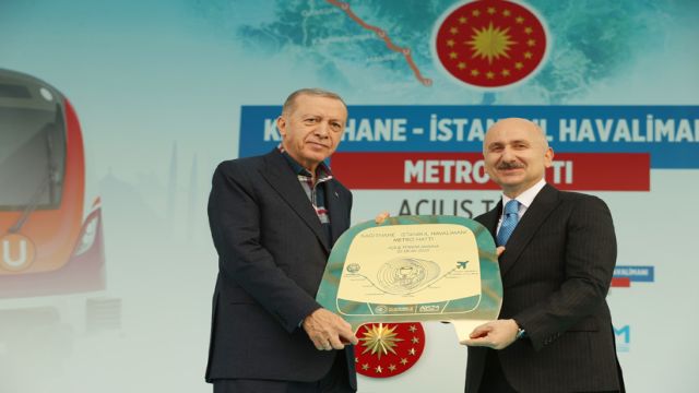 Türkiye’nin En Hızlı Metrosu Hizmete Girdi