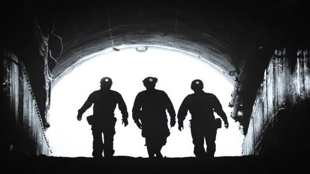 Deprem Bölgesinde Görev Yapan Madencilere Onur Belgesi Verildi