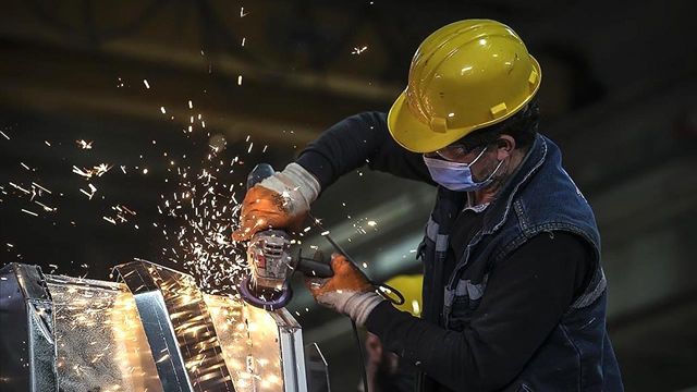 Sanayi Üretimi Nisan Ayında Geriledi