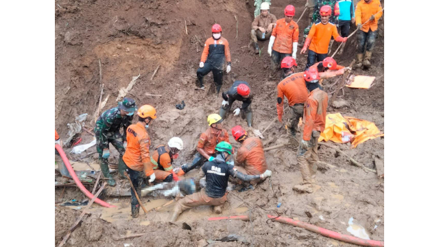 Endonezya'da Maden Kazası: 10 Ölü, 40 Kayıp