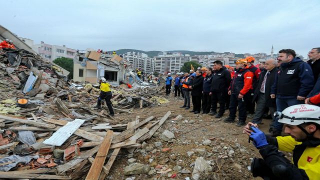 6,0'lık deprem senaryosu canlandırıldı