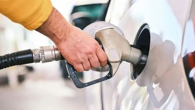 Petrol fiyatlarındaki düşüş benzin fiyatına yansıyacak