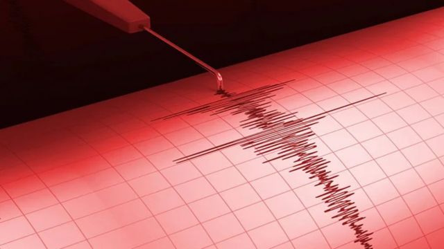 Akdeniz'de 4.4 büyüklüğünde deprem