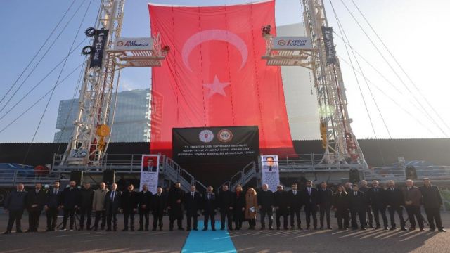 İki adet 1000 metre delme kapasiteli makine hizmete başladı